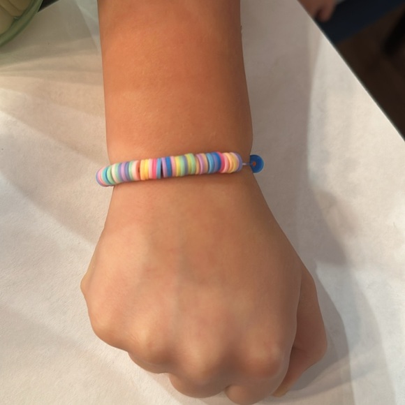 Smaller handmade necklace or bracelet. - Picture 2 of 2